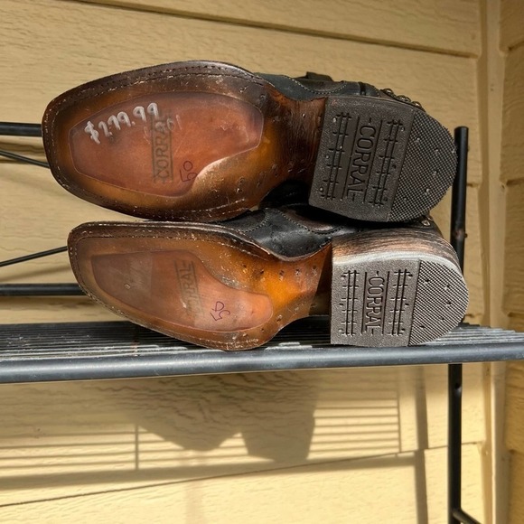 Corral C3537 studded distressed black & cami boots SZ. 6 #008 - Picture 10 of 10
